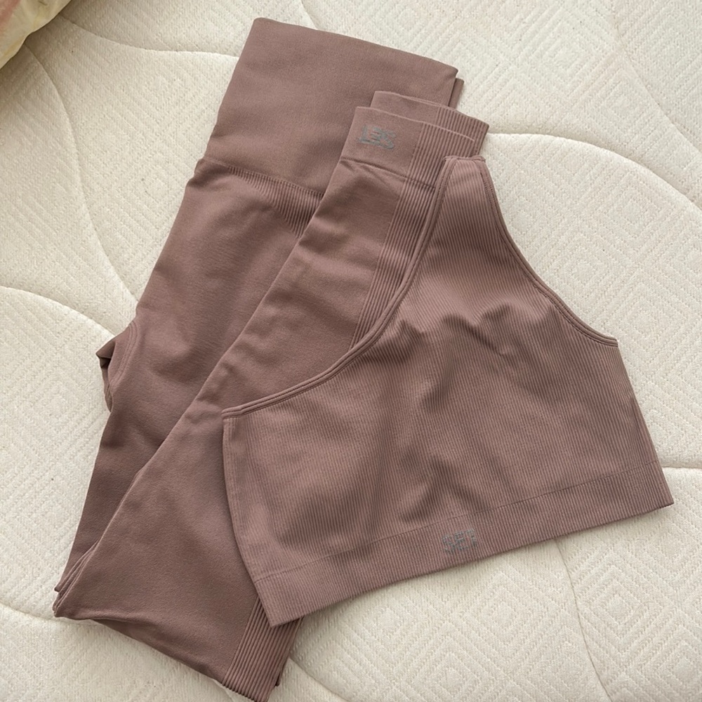 Set Active SculptFlex Ribbed Set - Picture 2 of 7